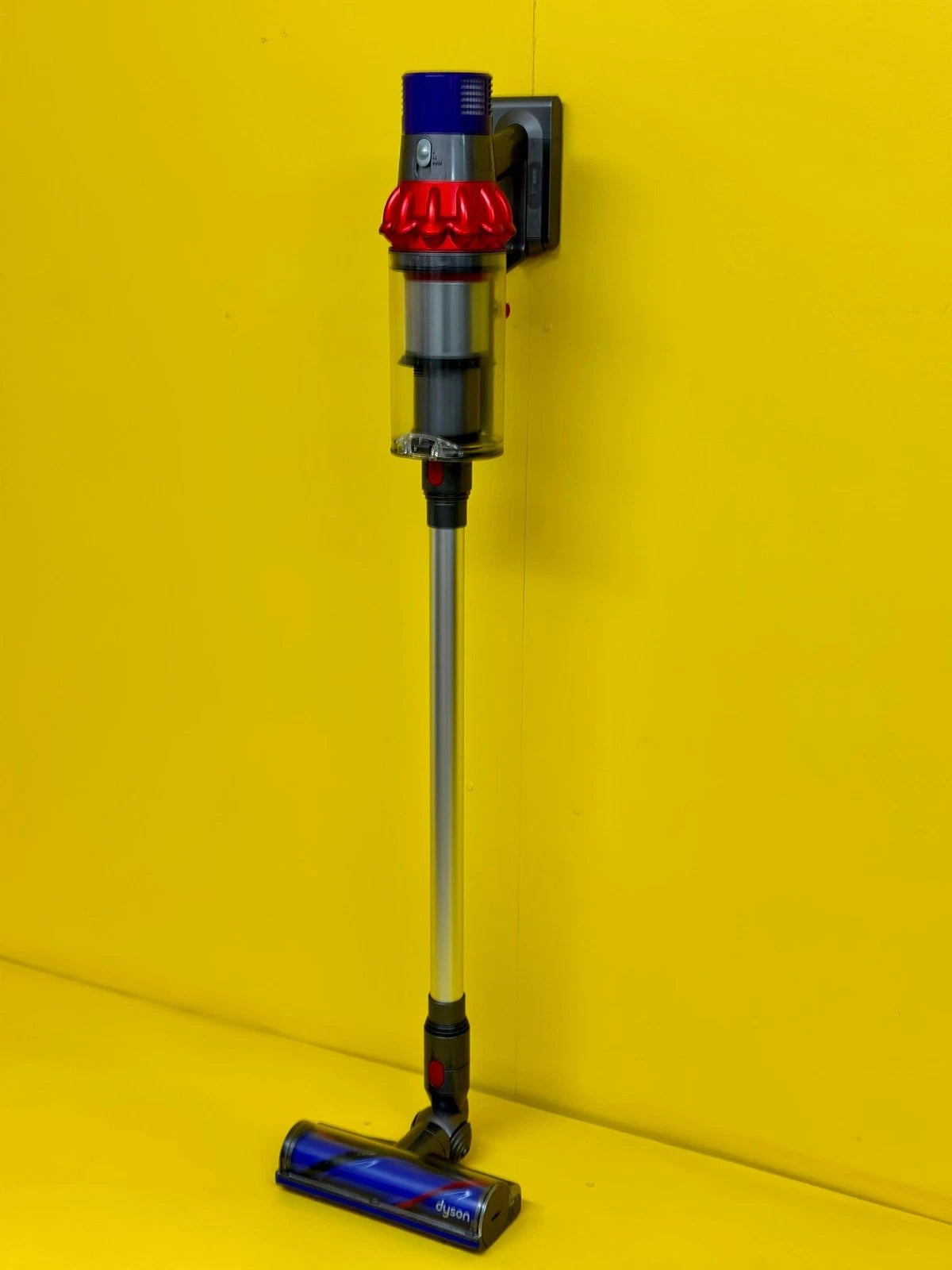 Dyson V10 Red Cordless Stick Handheld Vacuum Cleaner Multi Floor Renewed