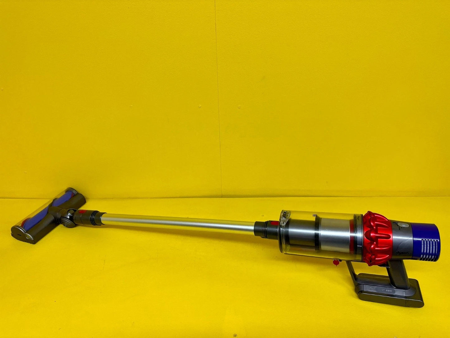Dyson V10 Red Cordless Stick Handheld Vacuum Cleaner Multi Floor Renewed