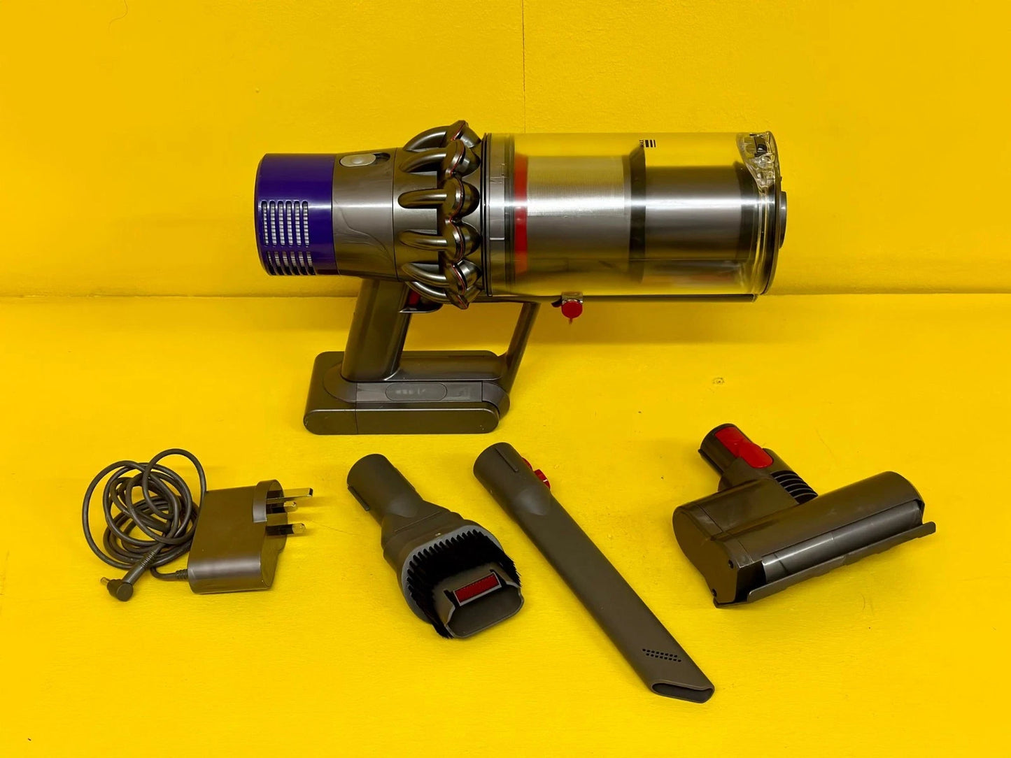 Dyson V10 Silver Trigger Cordless Handheld Vacuum Cleaner Renewed